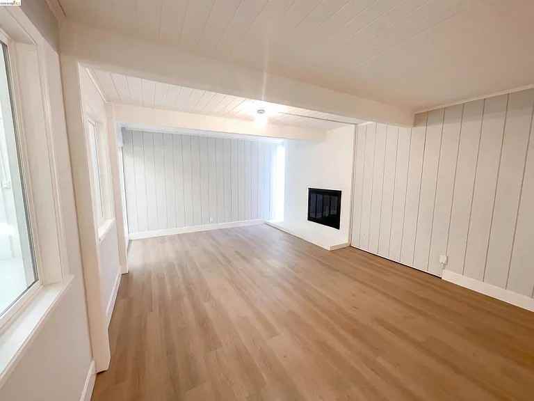 2621 Merion Drive - Photo 3 of 10