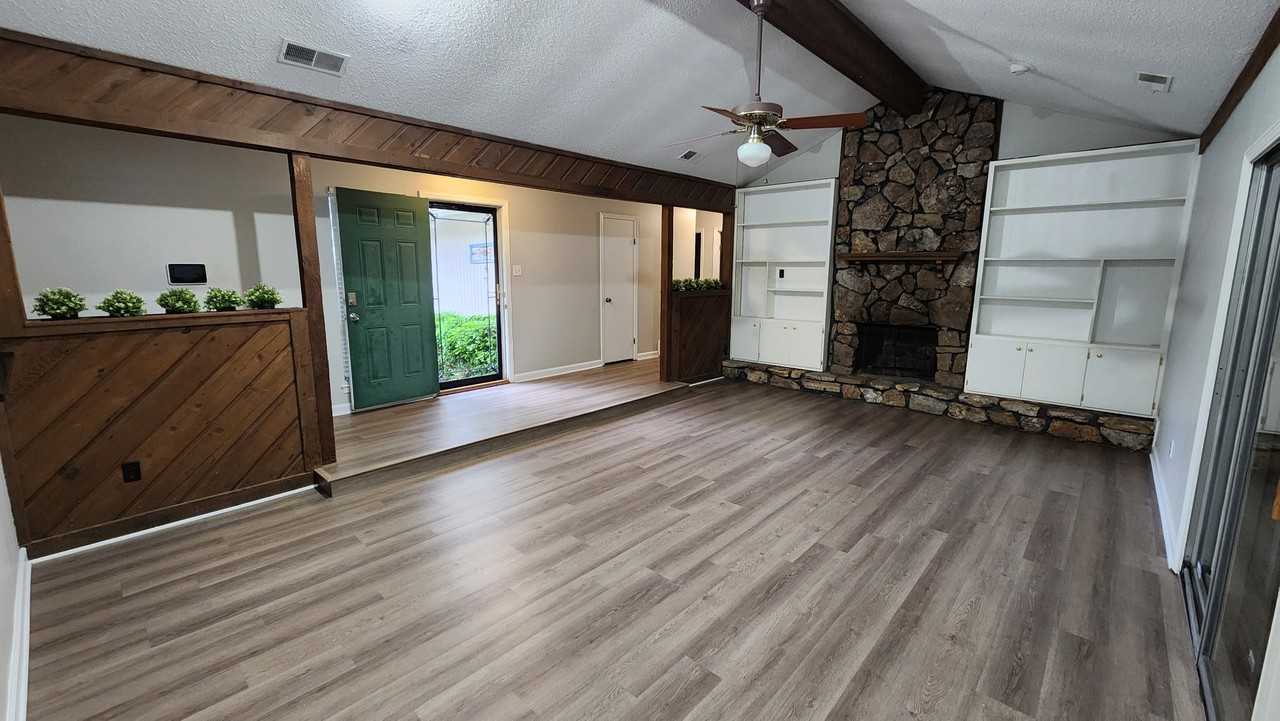 8220 Timber Hill Trl #NA - Photo 4 of 16