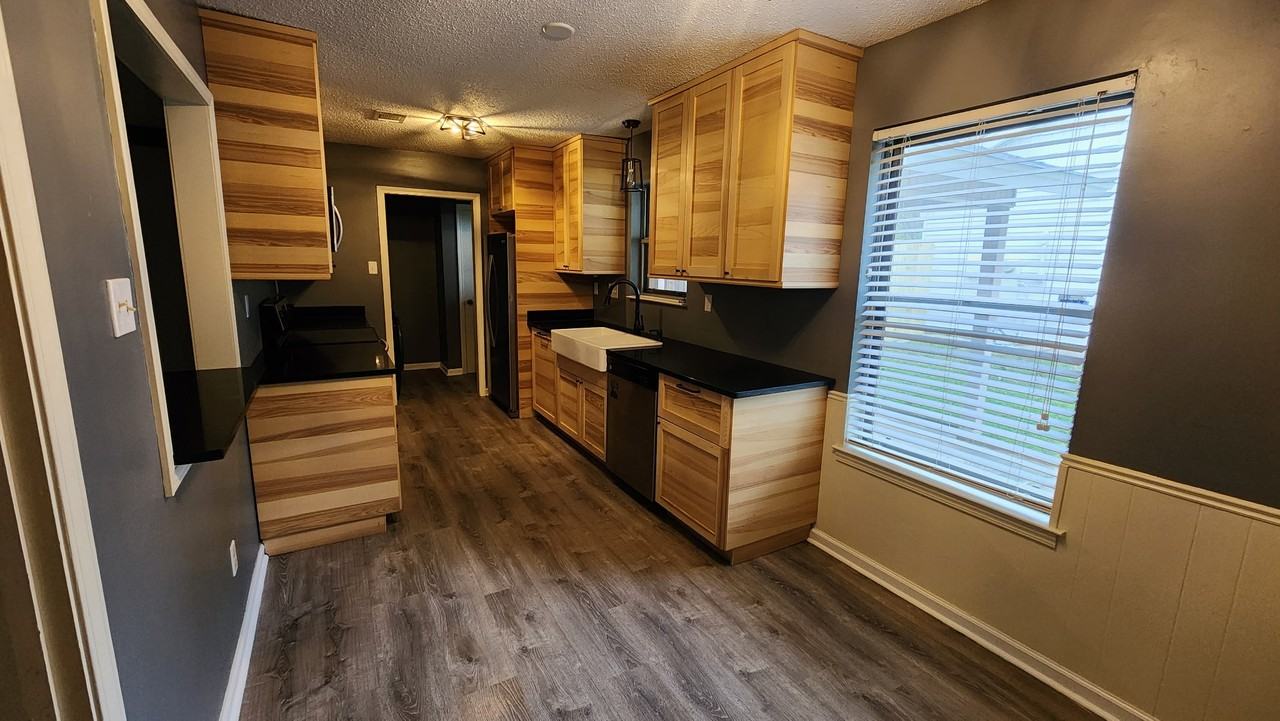 8220 Timber Hill Trl #NA - Photo 6 of 16
