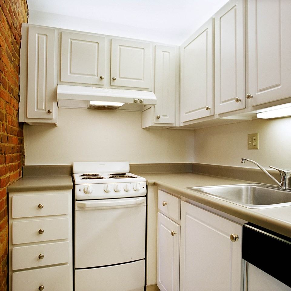 270 Shady Ave #31 - Photo 3 of 4