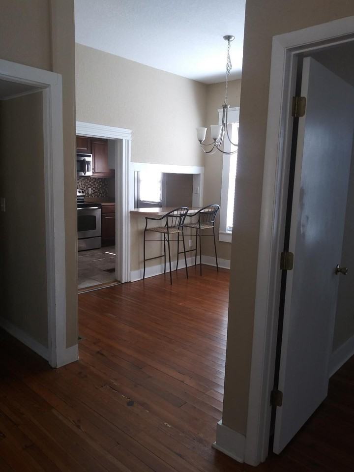 955 Aragon Ave #A - Photo 4 of 19