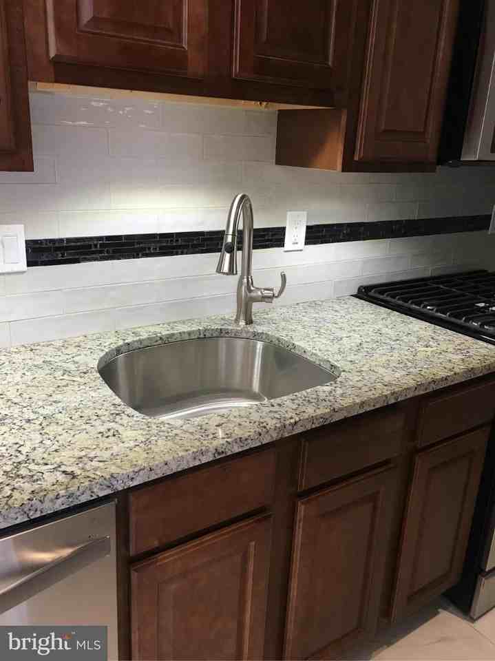 2205 Greenery Ln #T4 - Photo 6 of 27