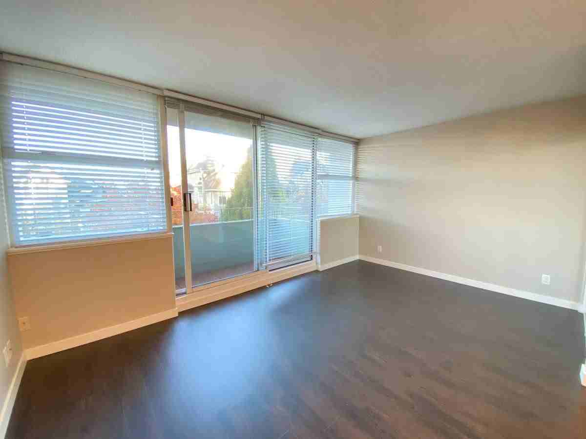 30 East 10th Avenue #304 - Photo 3 of 16