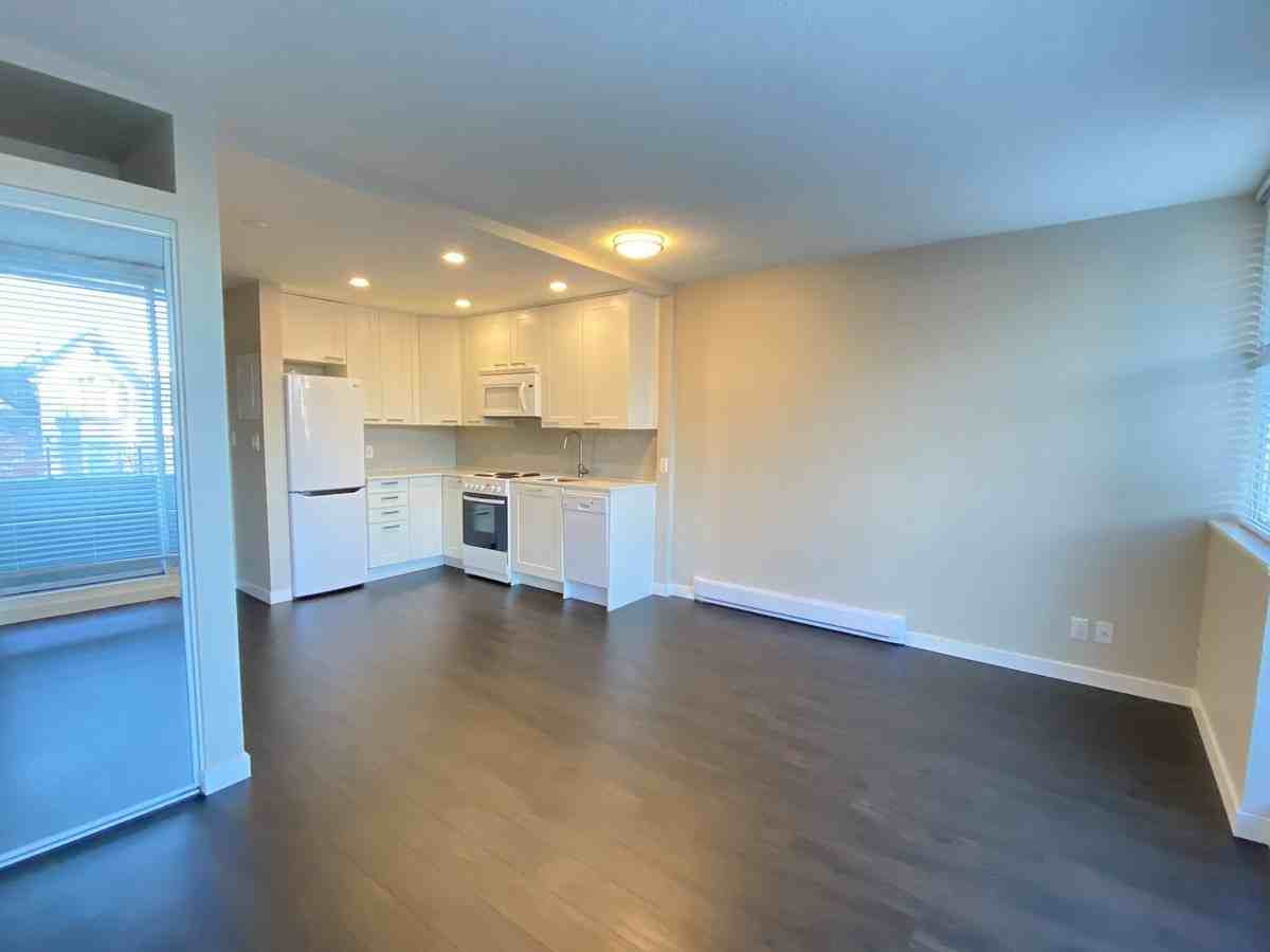 30 East 10th Avenue #304 - Photo 4 of 16