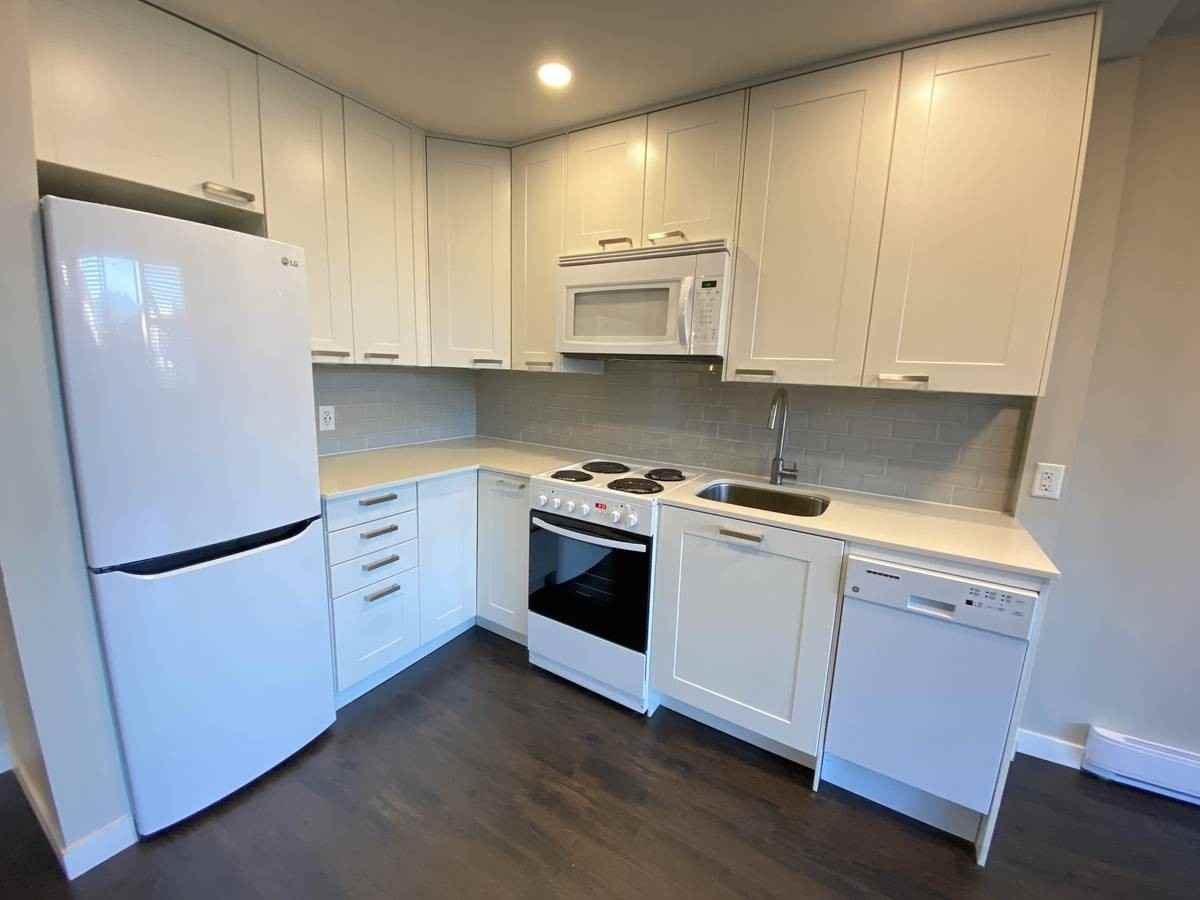 30 East 10th Avenue #304 - Photo 2 of 16