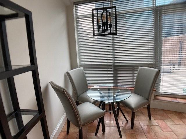 1550 Dresden Row - Photo 2 of 15