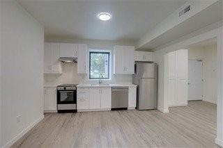 674 Gorham St - Photo 5 of 9