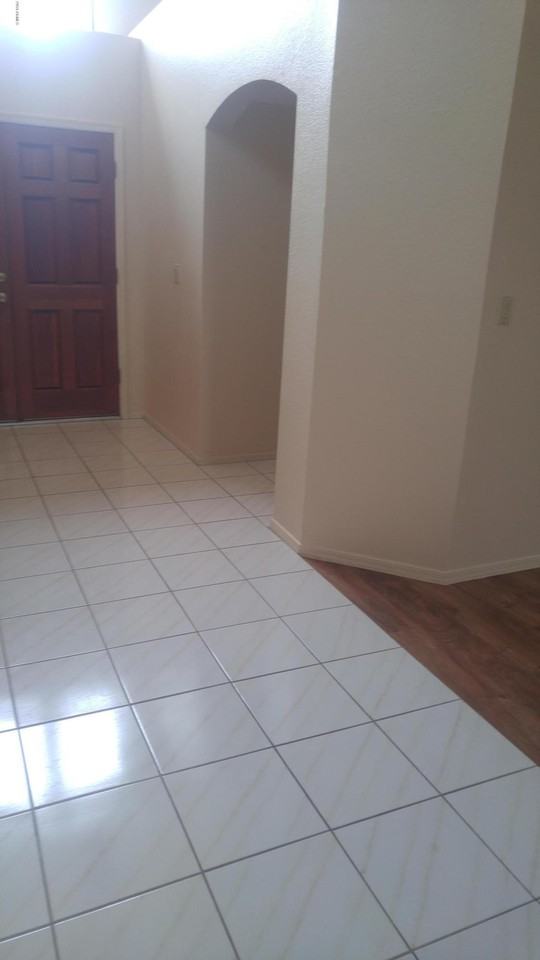 2341 W Shawnee Dr - Photo 5 of 12