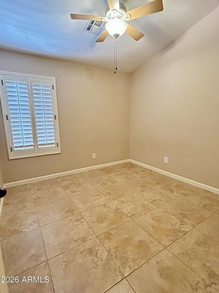 12406 W San Juan Ave - Photo 2 of 25