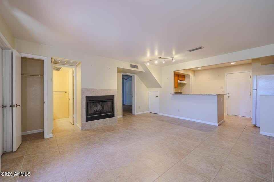 19820 N 13th Ave #125 - Photo 4 of 27