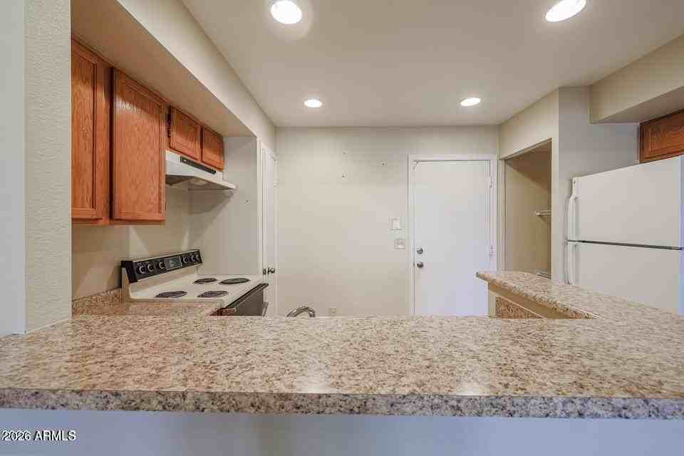 19820 N 13th Ave #125 - Photo 6 of 27