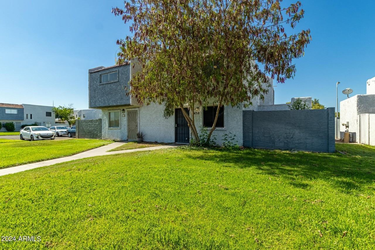 4718 W Orangewood Ave - Photo 3 of 29