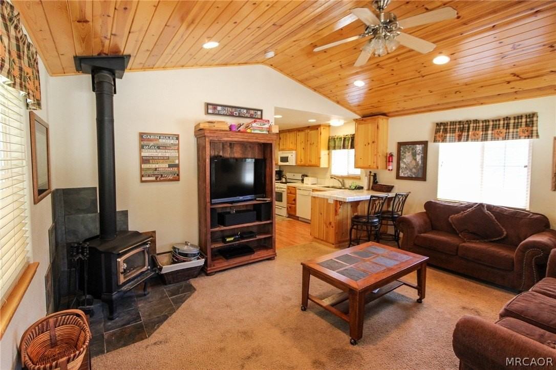 2107 2nd Ln - Photo 2 of 25