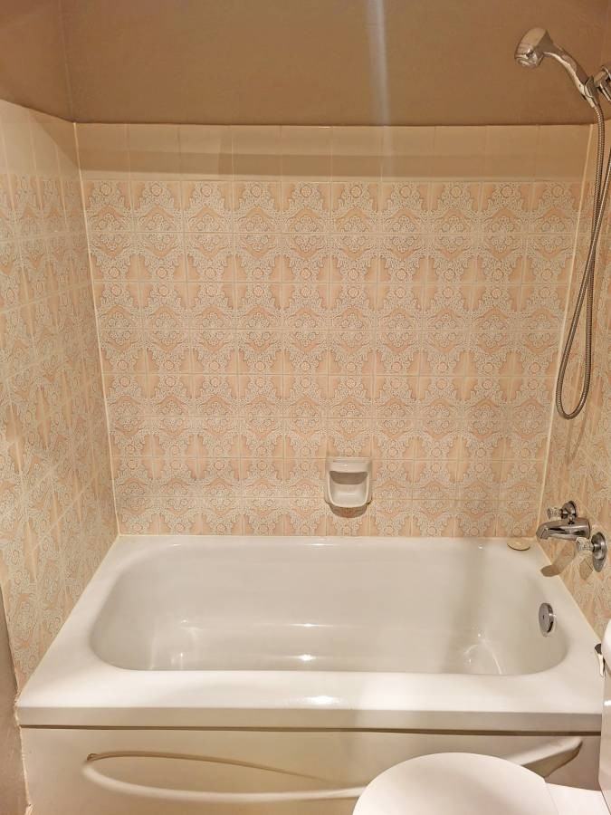 2181 Comox Avenue - Photo 6 of 8