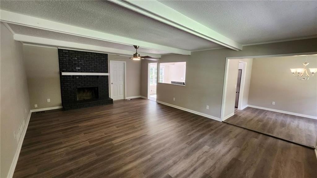 1007 Strawberry Ln - Photo 5 of 15