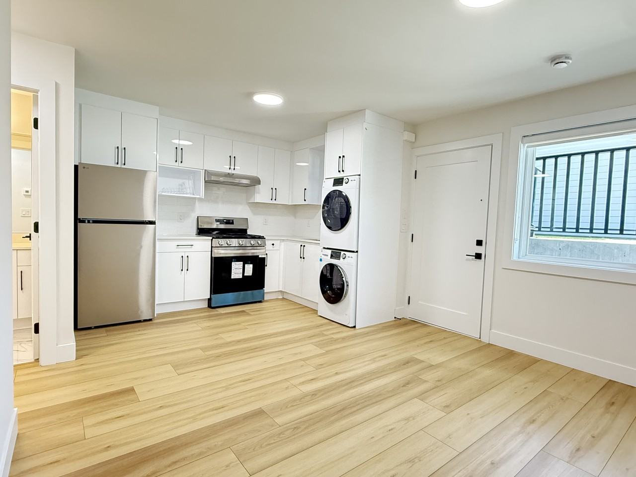 7225 10th Avenue - Photo 3 of 12