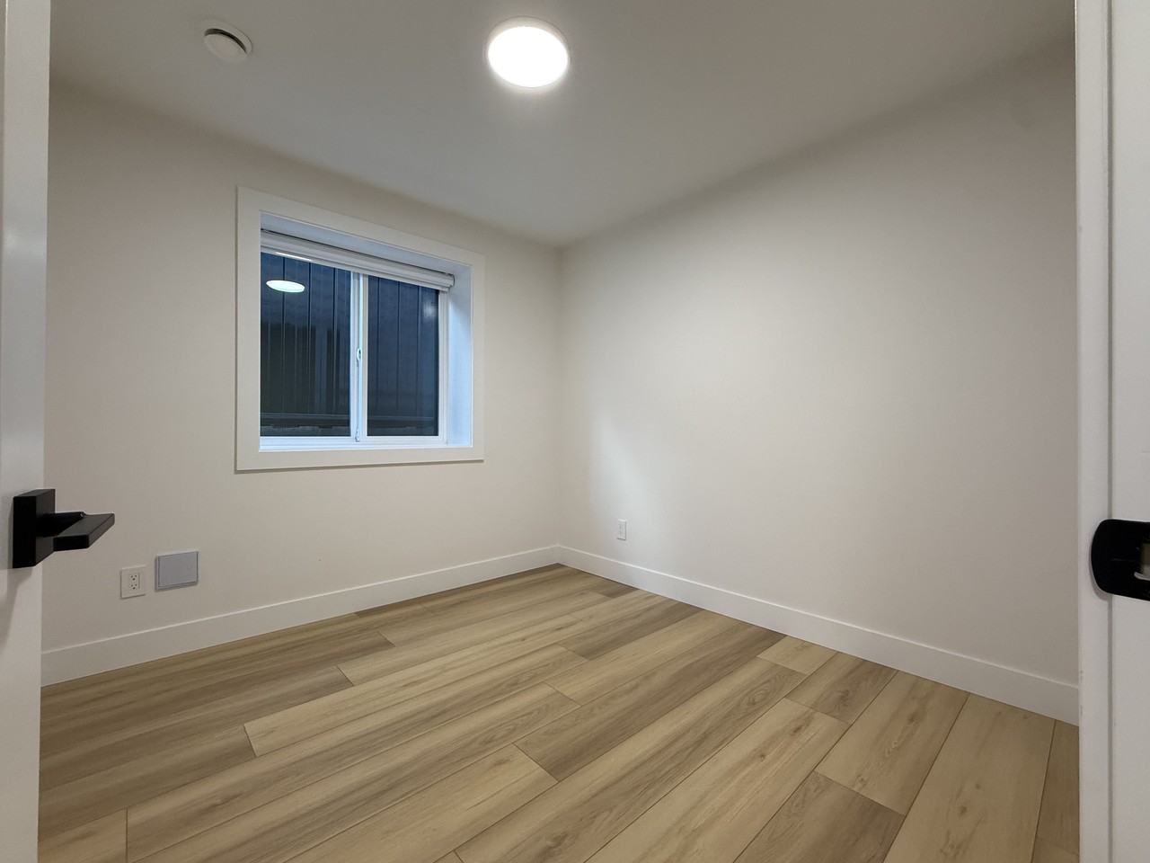 7225 10th Avenue - Photo 6 of 12