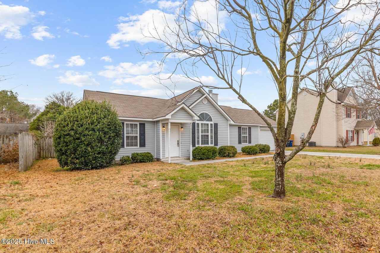 152 Settlers Cir - Photo 3 of 32