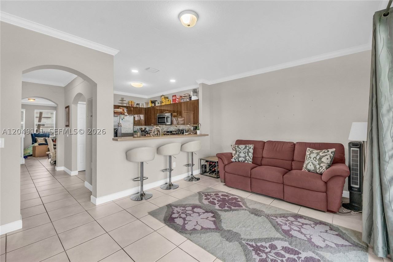 4015 Sw 156th Ave #210 - Photo 4 of 37