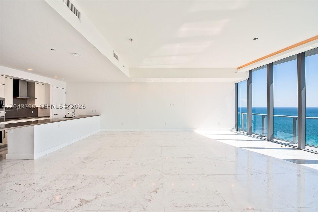 17475 Collins Ave #2003 - Photo 4 of 22