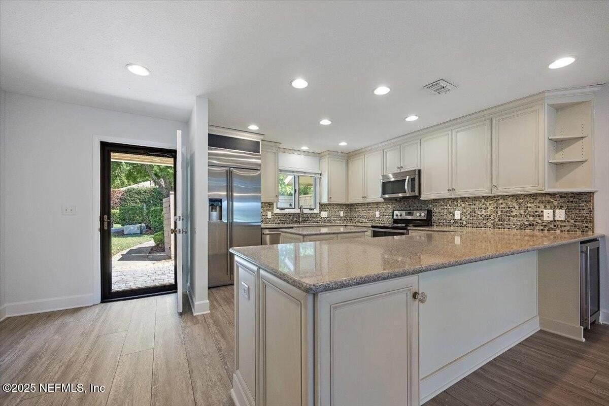 80 Fishermans Cove Rd - Photo 4 of 22