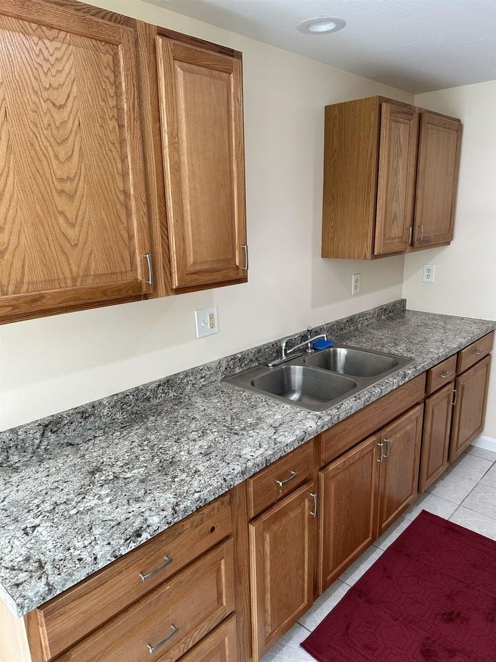 126A Range Rd - Photo 3 of 9