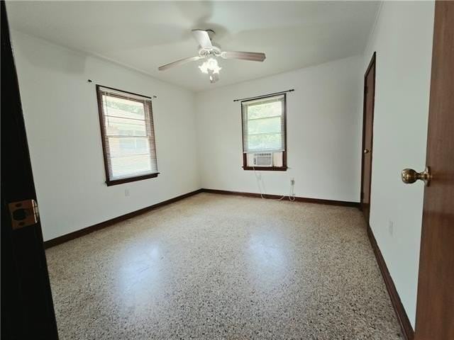 720 Oaklawn Dr - Photo 5 of 9