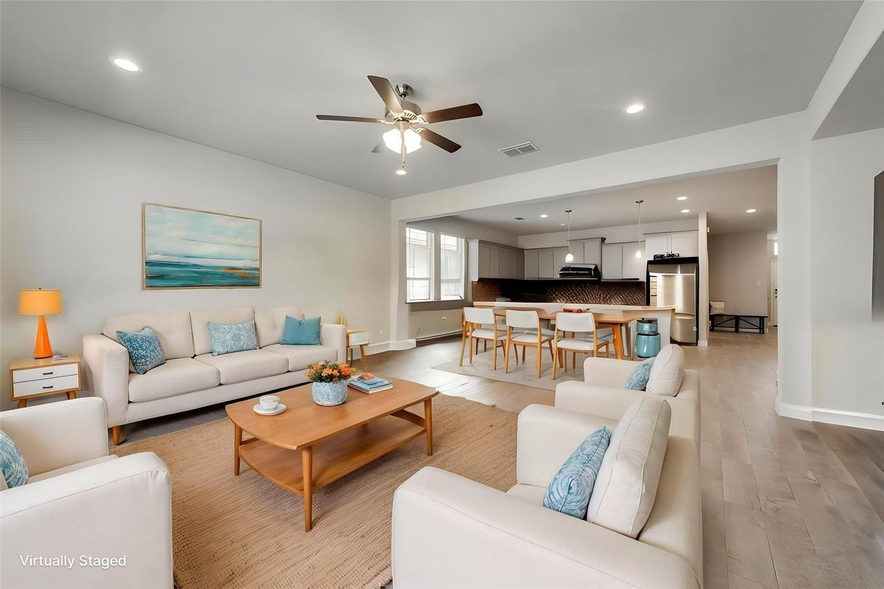 837 Wilmott Ter - Photo 4 of 13