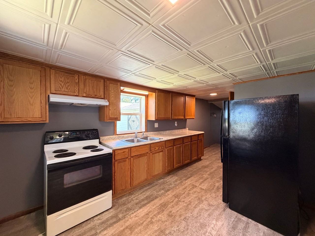 1905 14th Ave - Photo 2 of 14