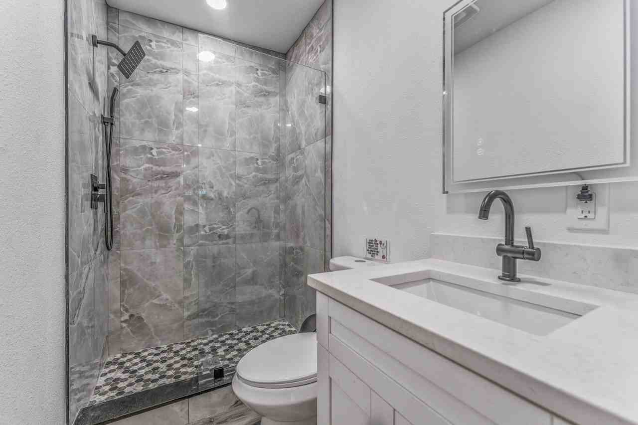 N Cortez St - Photo 3 of 9