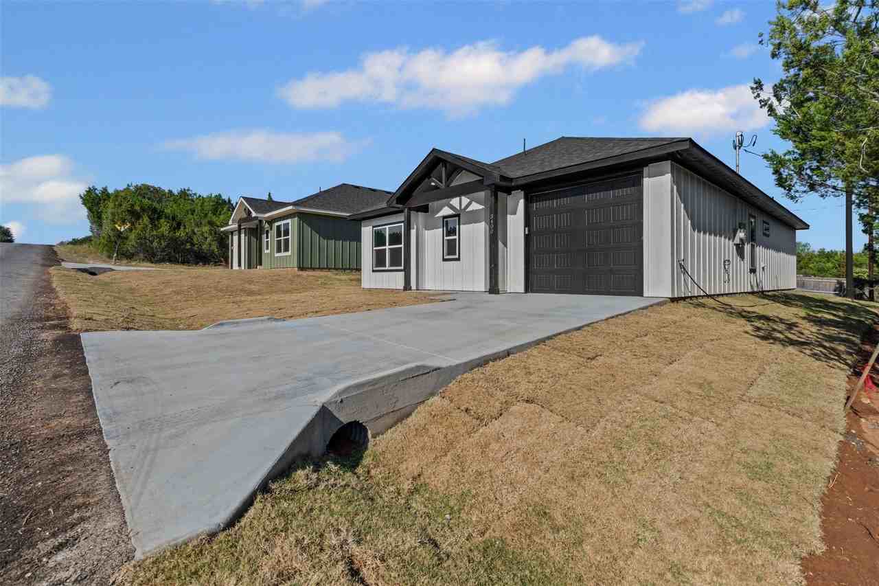 3400 Hilltop Rd - Photo 3 of 38