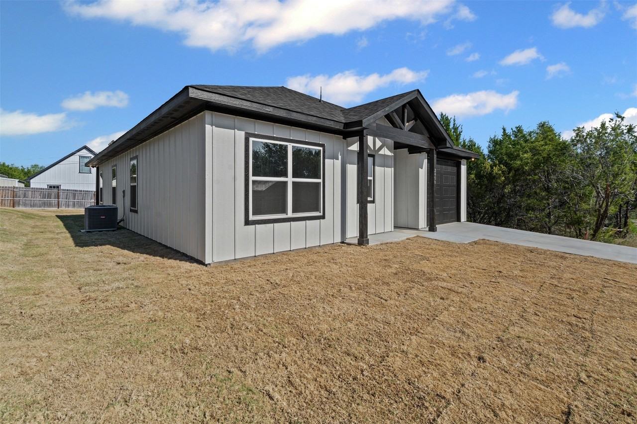 3400 Hilltop Rd - Photo 4 of 38