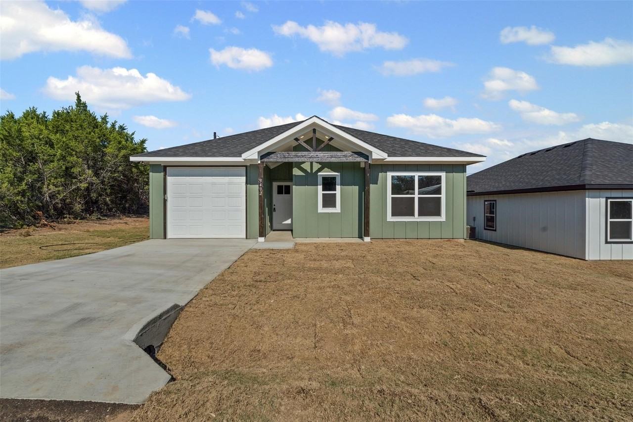 3402 Hilltop Rd - Photo 4 of 40