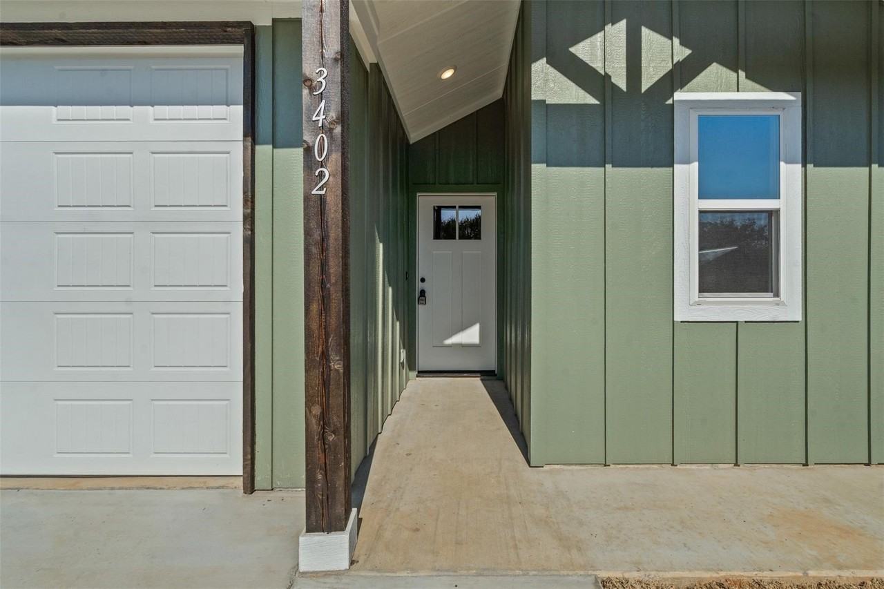 3402 Hilltop Rd - Photo 7 of 40