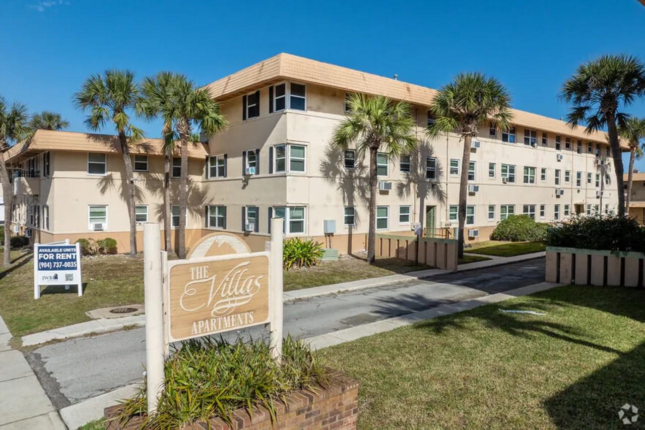 The Villas at Jax Beach - Photo 5 of 34