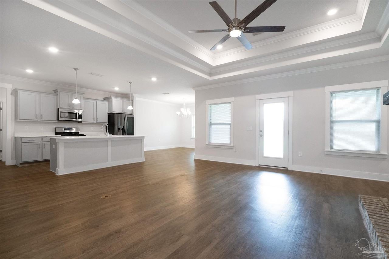 5004 Wheeler Way - Photo 2 of 21