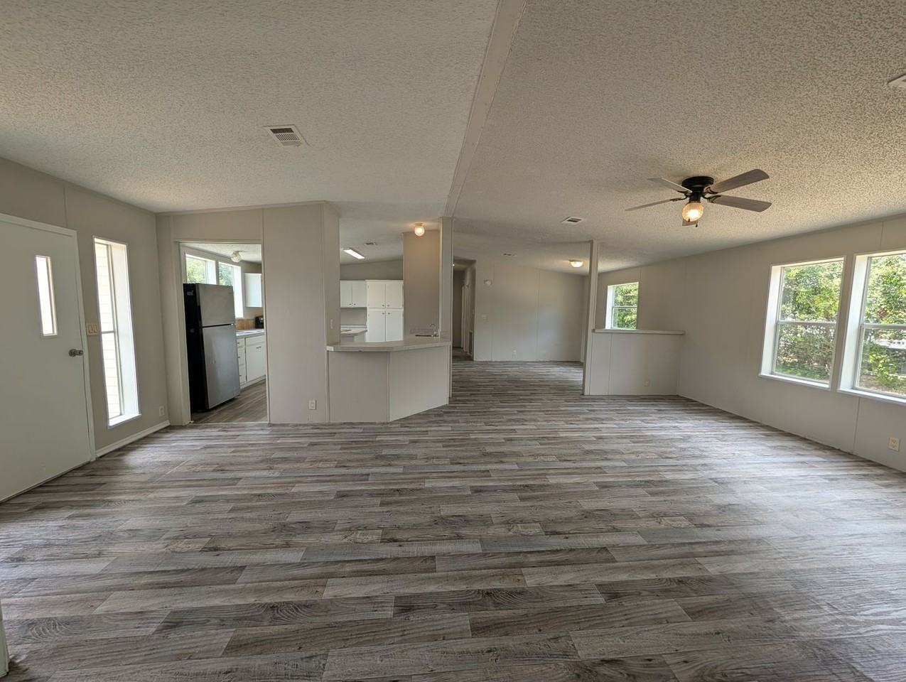 110 Ne 68th Ct - Photo 2 of 24