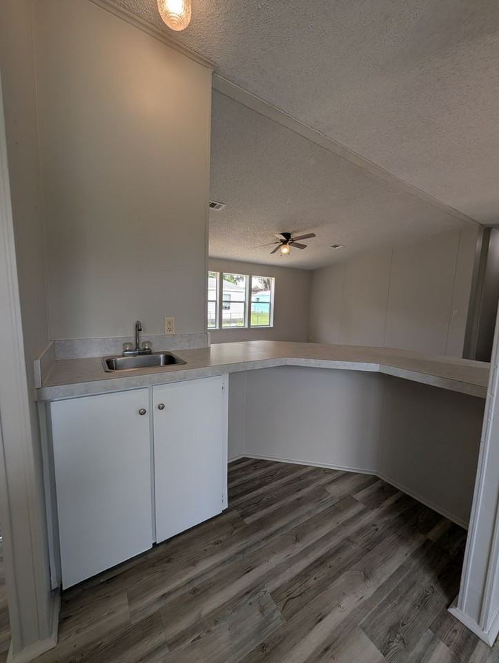 110 Ne 68th Ct - Photo 7 of 24