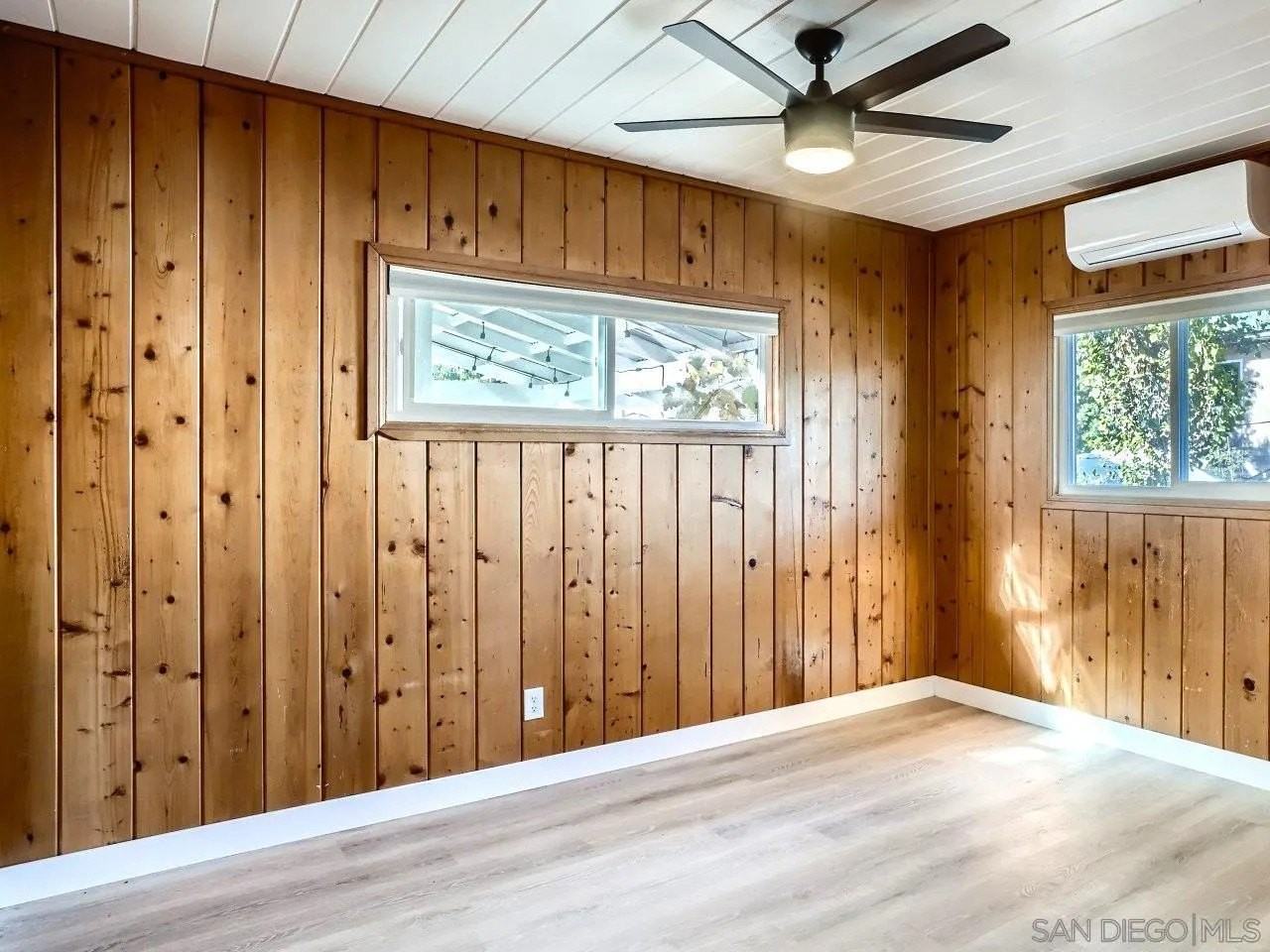 4655 Date Ave - Photo 2 of 10