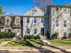 5 Climbing Ivy Ct - Photo 1 of 1