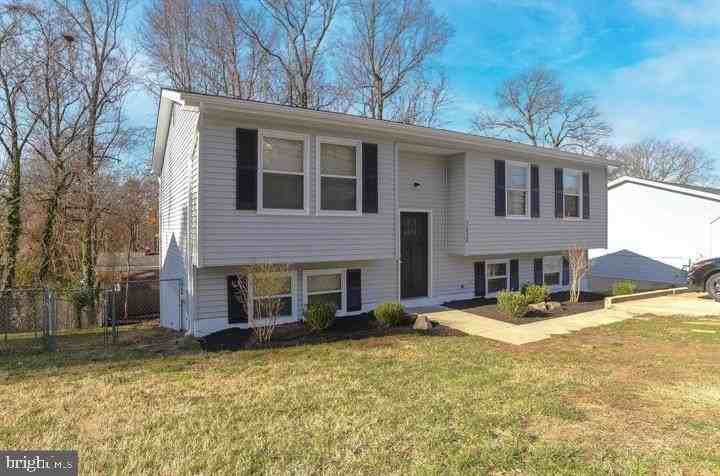 1016 Hill Rd - Photo 2 of 8