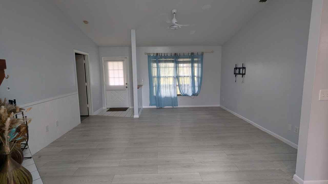 3810 24th Ave Ne #1 - Photo 3 of 26