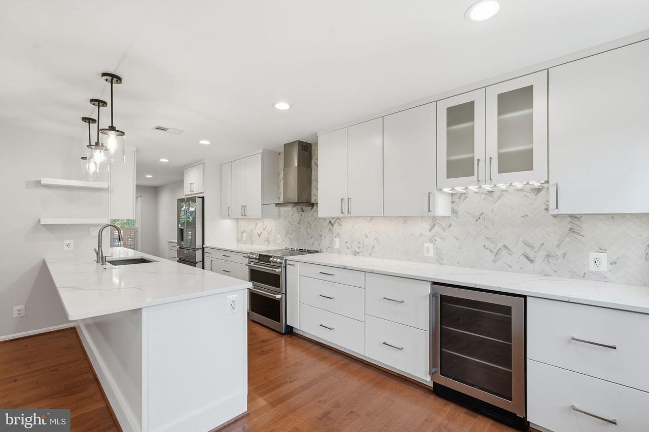 10429 Red Granite Ter