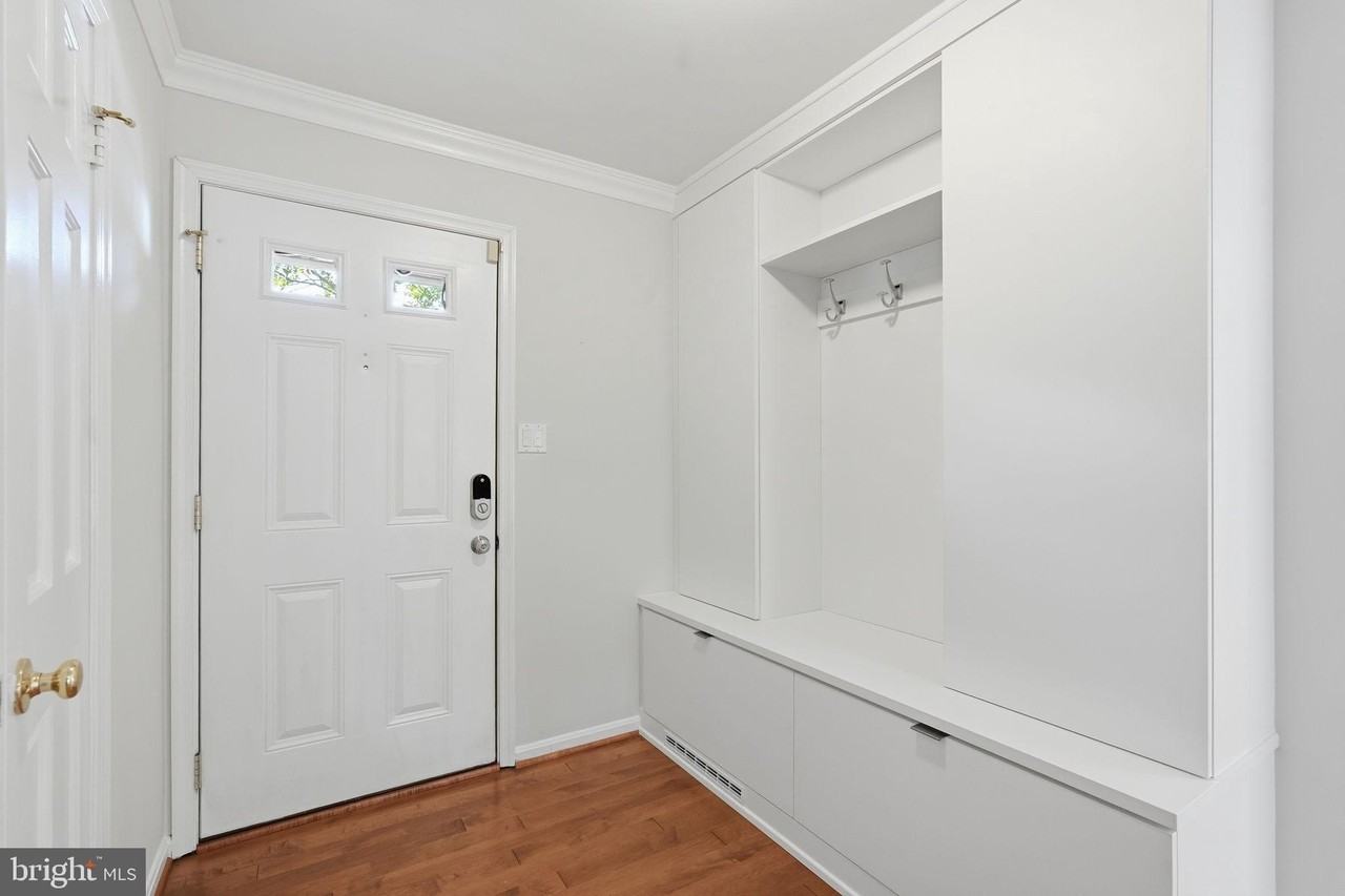 10429 Red Granite Ter - Photo 3 of 37