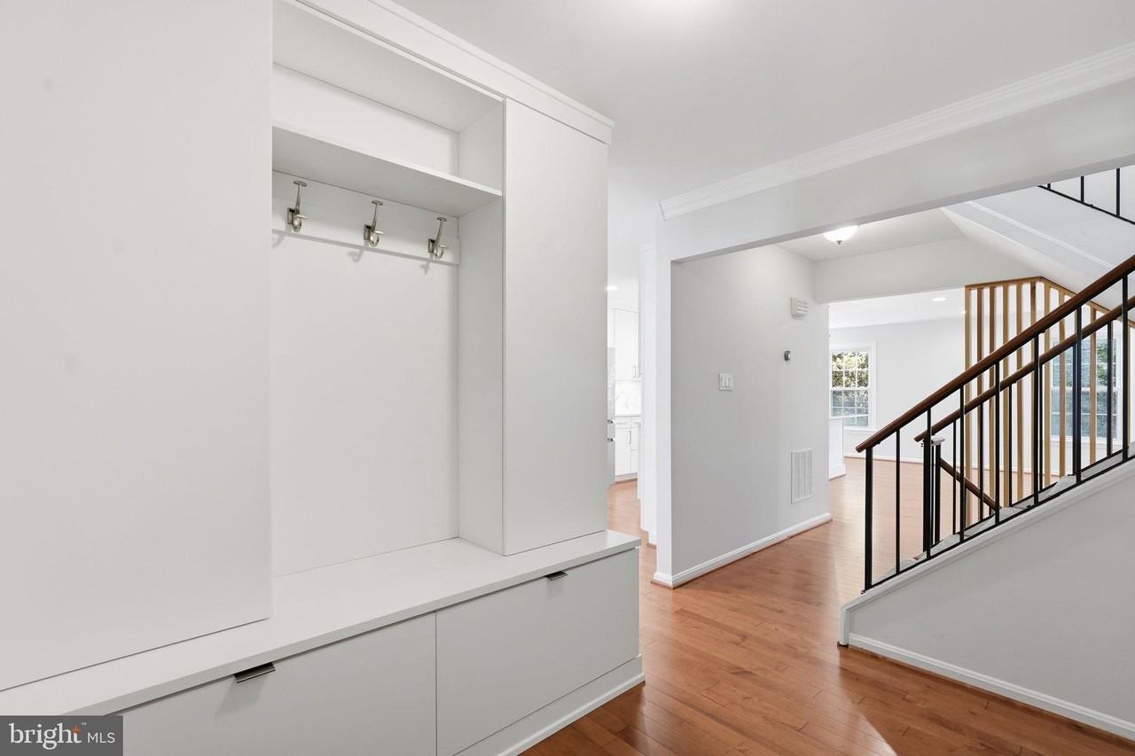 10429 Red Granite Ter - Photo 4 of 37