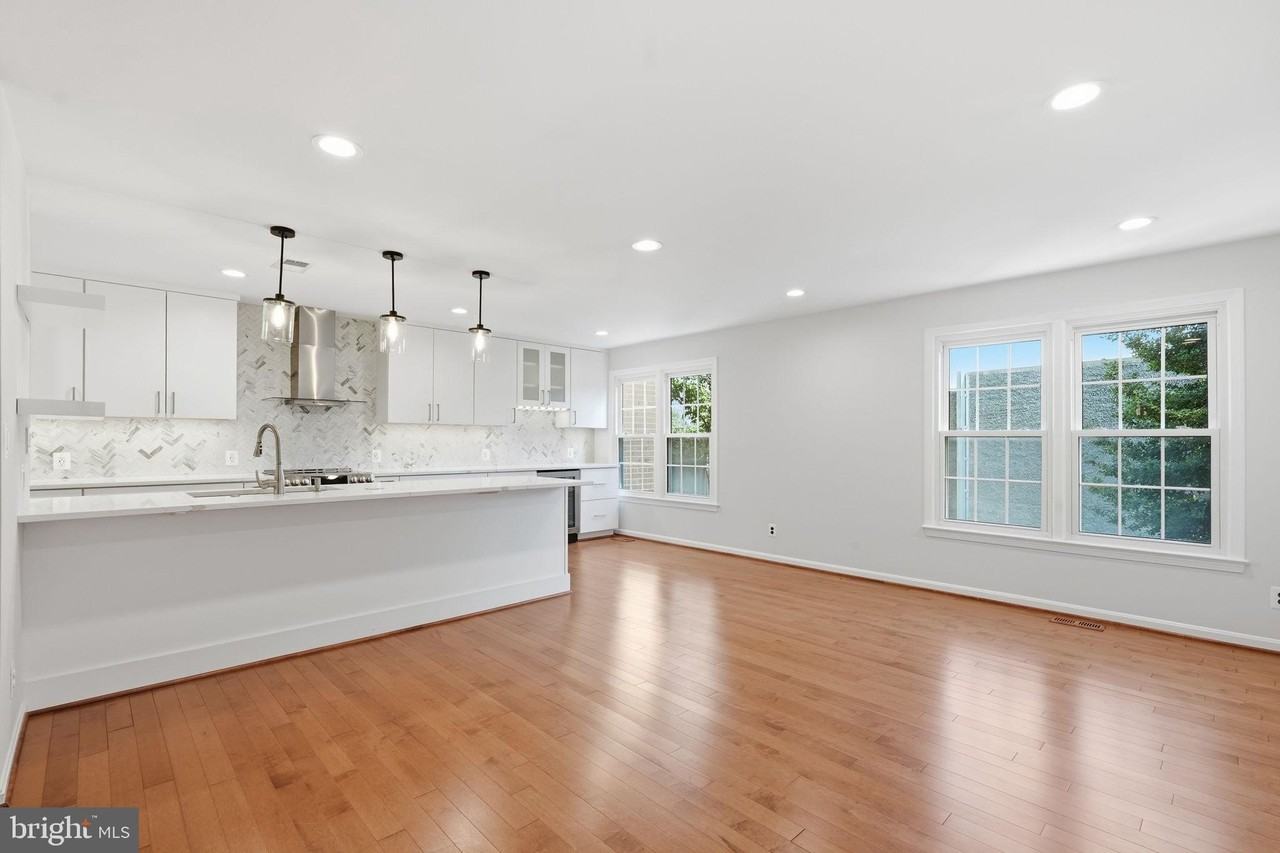 10429 Red Granite Ter - Photo 5 of 37