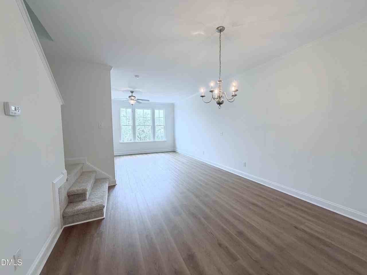 275 Michigan Ave - Photo 3 of 15