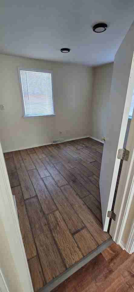 2902 Pine Ave #1B - Photo 7 of 26