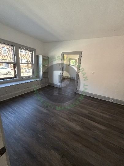 2002 Chesterland Ave #3