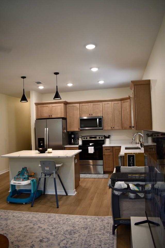 1359 E Chestnut Ave #1 - Photo 3 of 21